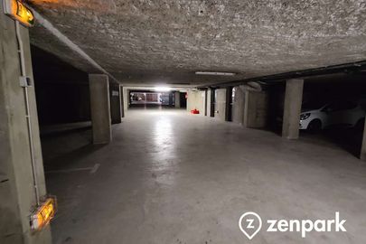 Vignette parking Grenoble - Gare de Grenoble - Les Estudines