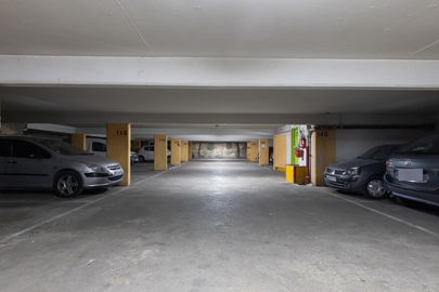 Vignette parking Petite Ceinture - rue Firmin Gémier - Paris 18