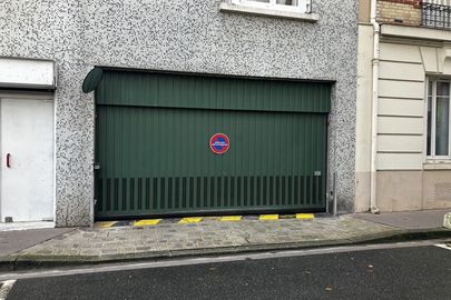 Vignette parking Square Château du Loir - rue Kilford - Courbevoie