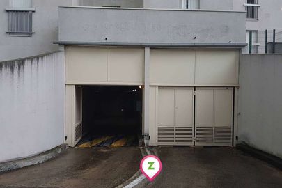Vignette parking Saint-Maur-des-Fossés - Parvis de Saint-Maur - Gare RER