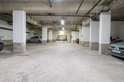 Vignette parking RER Rosa Parks - rue de l'Ourcq - Paris 19