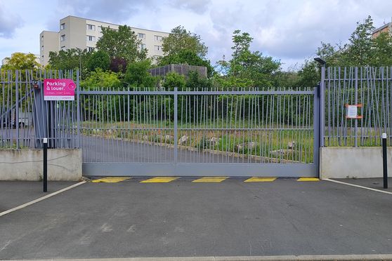 Vignette parking Métro Saint-Denis-Université - rue Jules Védrines - Saint Denis