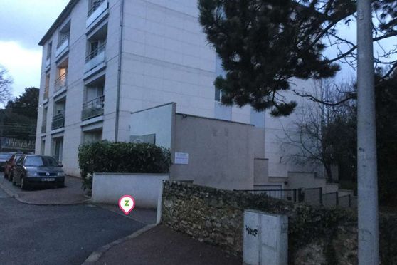 Vignette parking Sèvres - Gare de Bellevue - Sèvres Rive Gauche