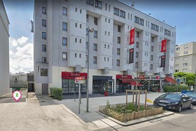 Vignette parking Champs-sur-Marne - Gare Noisy-Champs RER - Ibis