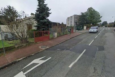 Vignette parking Saint-Germain-en-Laye - Mairie de Fourqueux - Gare de Saint-Germain-en-Laye Bel-Air