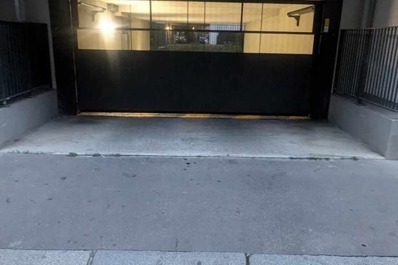Vignette parking Parc urbain Edouard Glissant - 12 rue Paul Cambon - Villeurbanne