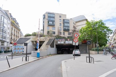 Vignette parking Châtelet - Les Halles - Église Saint Eustache - Paris 1