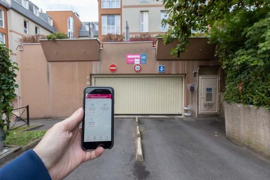Vignette parking RER Fontenay aux Roses - place du Château Sainte-Barbe
