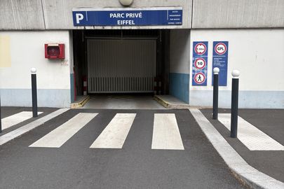 Vignette parking Saint-Simon - rue Gustave Eiffel - Créteil