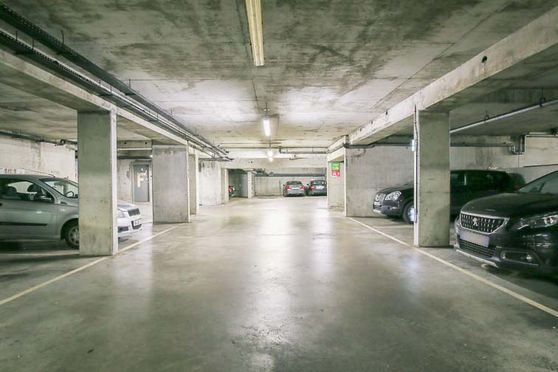 Vignette parking Métro Cour Saint-Émilion 1 - rue François Truffaut - Paris 12