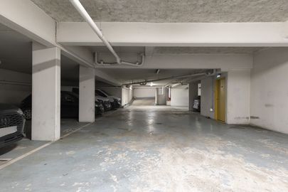Vignette parking Métro Ourcq - rue Petit - Paris 19