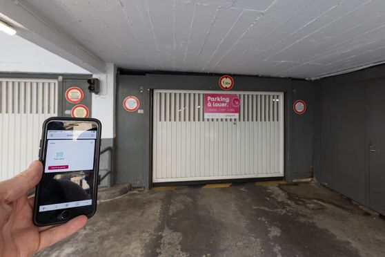Vignette parking Métro Mirabeau - rue de Rémusat - Paris 16