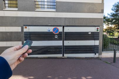 Vignette parking Gare Saint-Germain-Bel-Air-Fourqueux - Chapelle du Carmel - avenue Saint-Fiacre - Saint Germain en Laye