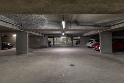 Vignette parking RER Fontenay aux Roses - place du Château Sainte-Barbe