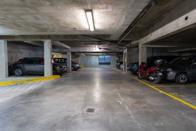 Vignette parking Université Paris Cité - rue Marie Andrée lagroua Weill Hallé 13