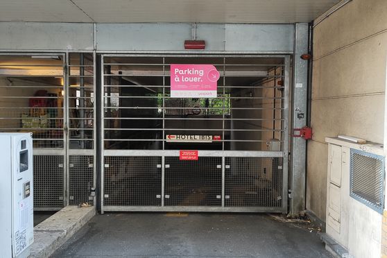Vignette parking Tribunal de Paris - boulevard Victor Hugo - Clichy