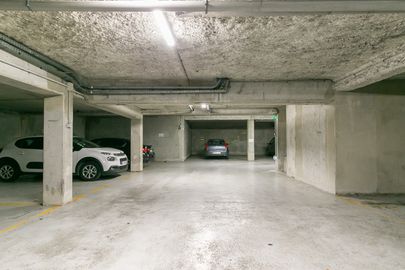 Vignette parking Métro Bercy Bourgogne - rue de Bercy - Paris 12