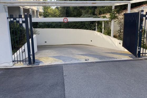 Vignette parking Stade Bonneveine Terrades - 8 Marseille 8