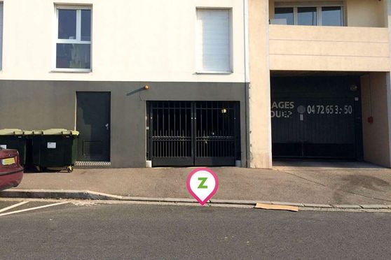 Vignette parking Lyon - Quartier Général Frère - UXCO