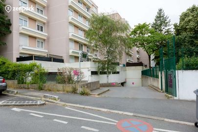 Parking Nanterre - Espace Chevreul - Théâtre Nanterre-Amandiers