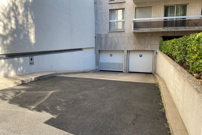 Vignette parking Métro Mairie d'Issy - rue Hoche - Issy les Moulineaux