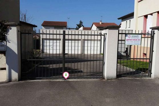 Vignette parking Bron - Maison de Justice - Pasteur