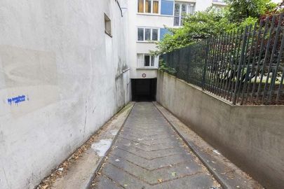 Vignette parking 6 rue des Portes Blanches - place 190
