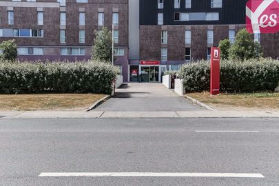 Parking Tramway Schoelcher - rue Victor Schoelcher - Saint Herblain