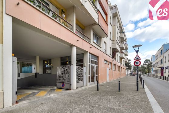 Vignette parking Montjoies - Saint Denis