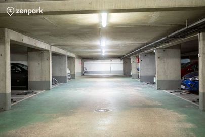 Parking Paris - Parc des Buttes-Chaumont - rue de Meaux