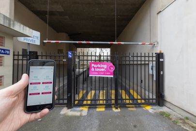 Parking Gare de Montreuil - rue Antoine Richard - Versailles