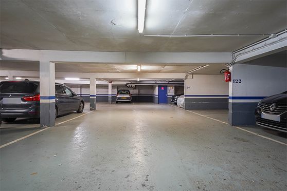 Vignette parking Gare Montreuil - rue de la Ceinture - Versailles