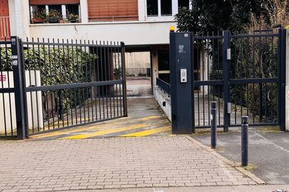 Vignette parking Ecoles Cinéma Club - rue Valette - Montreuil